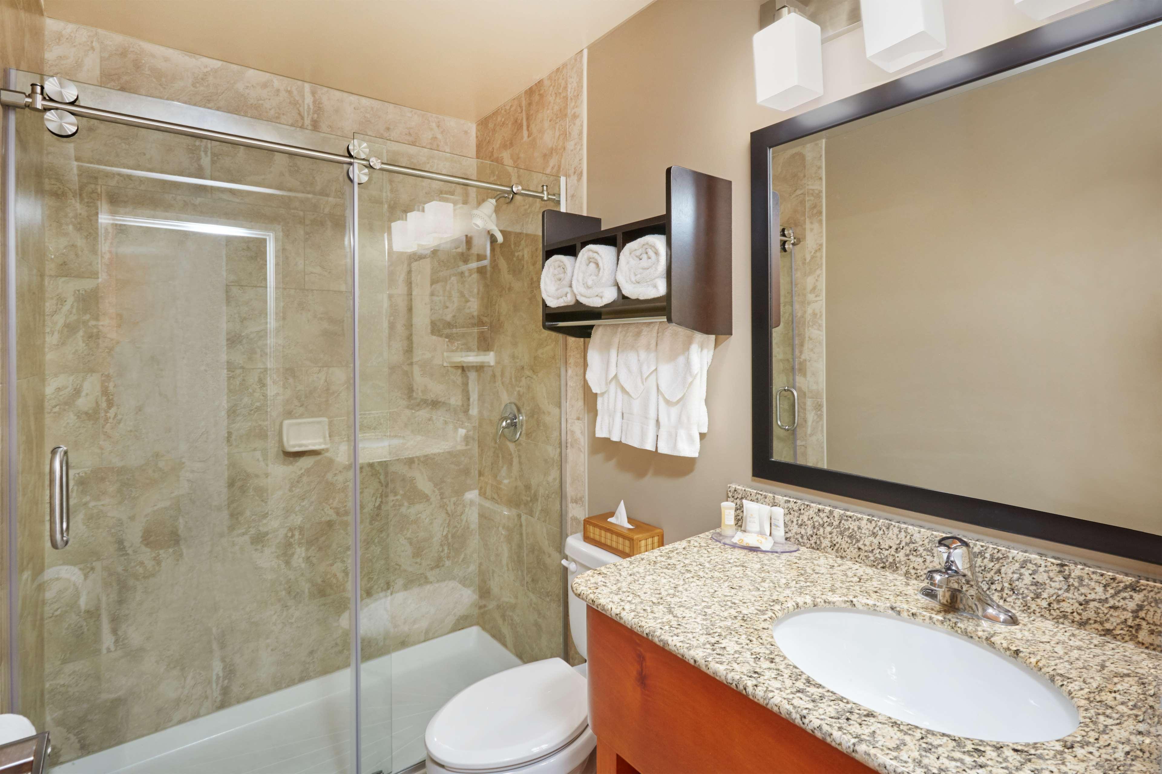 Best Western Plus Hyde Park Chicago Hotel Bagian luar foto