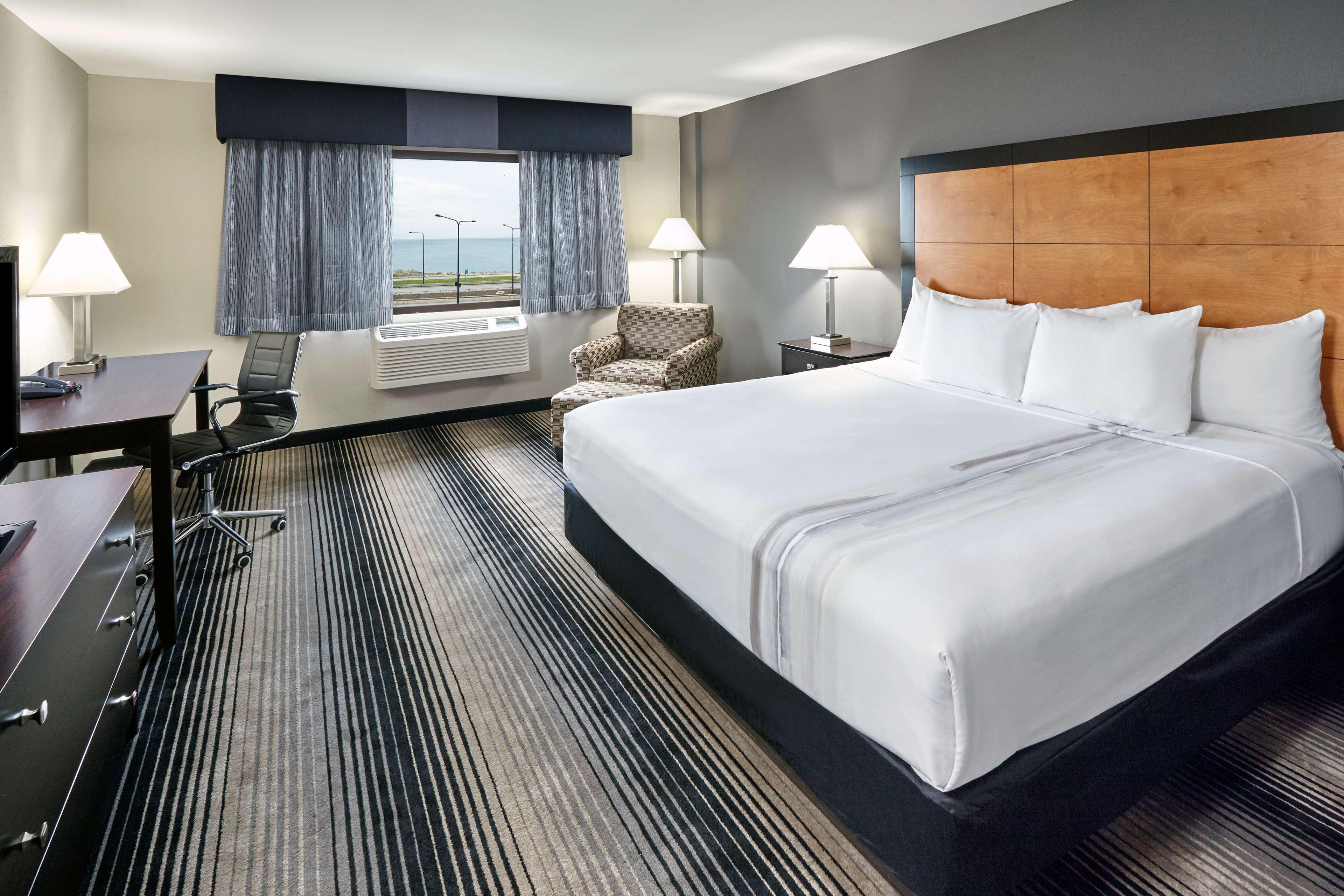 Best Western Plus Hyde Park Chicago Hotel Bagian luar foto