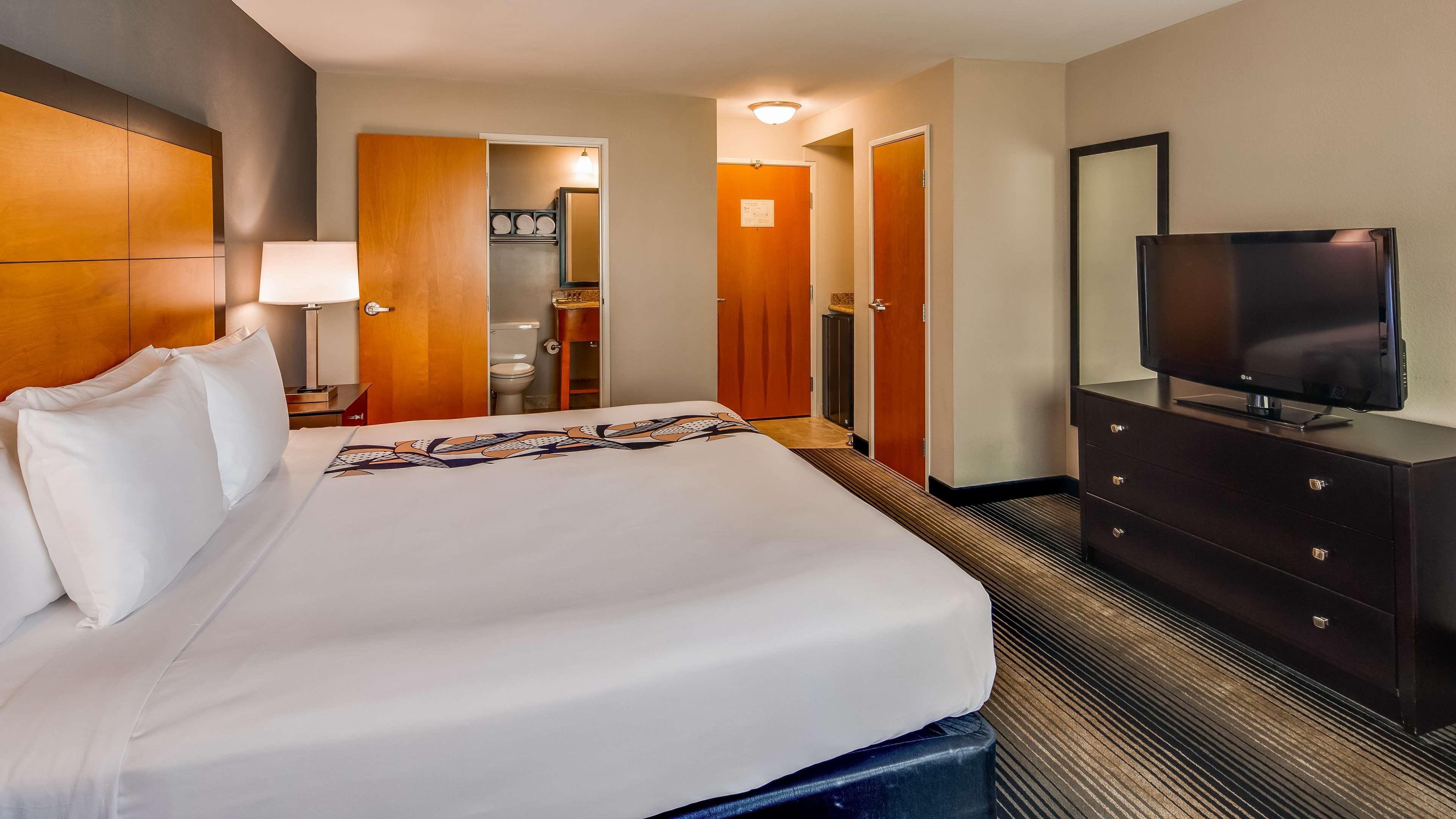 Best Western Plus Hyde Park Chicago Hotel Bagian luar foto