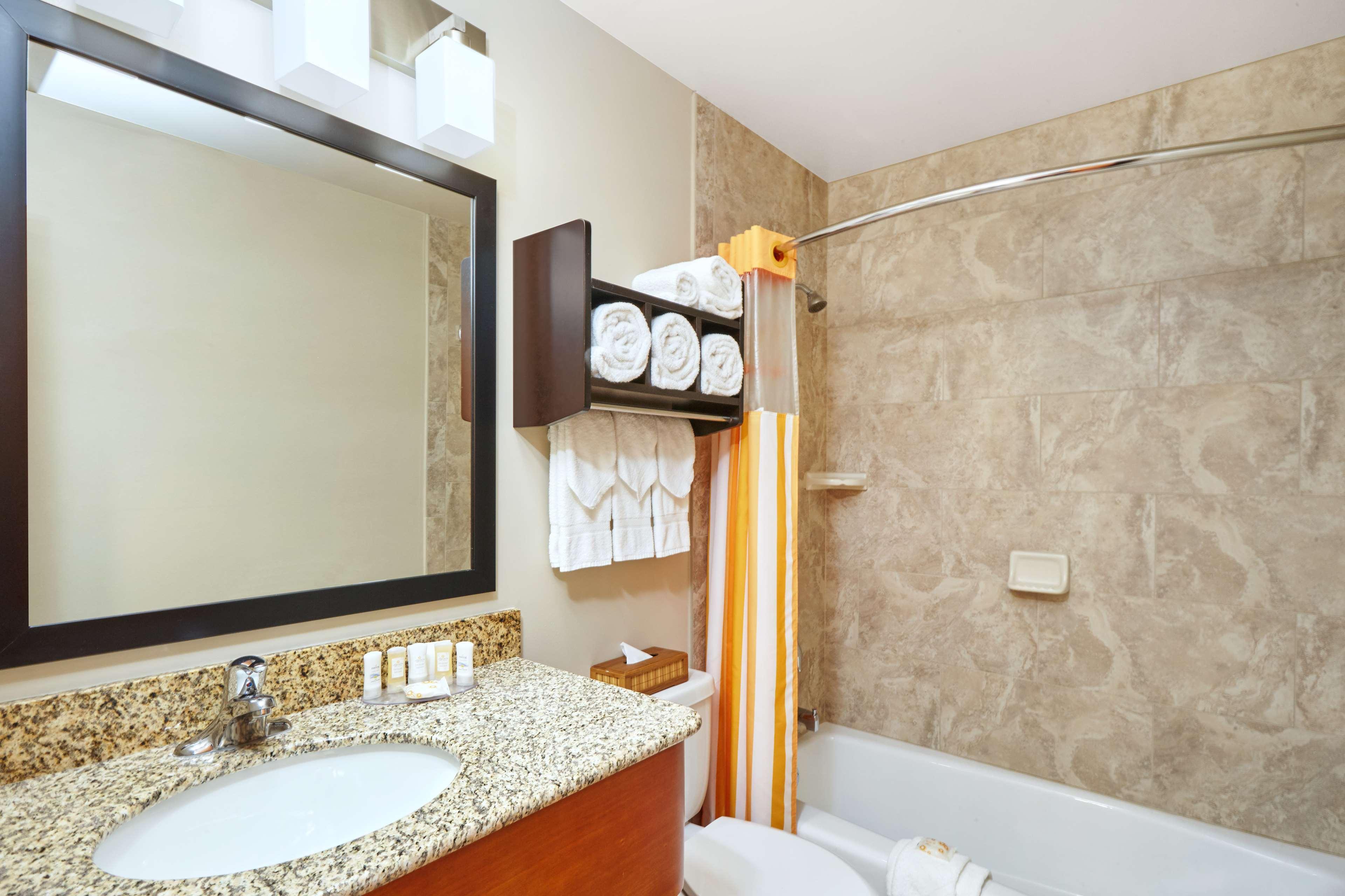 Best Western Plus Hyde Park Chicago Hotel Bagian luar foto