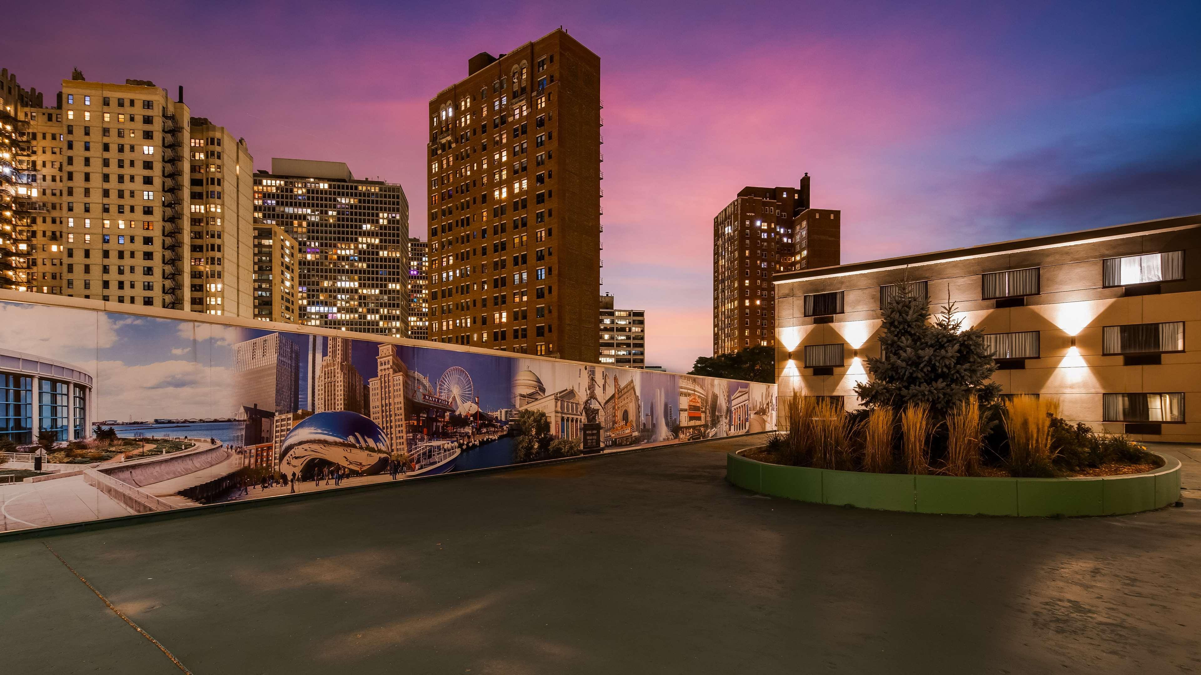 Best Western Plus Hyde Park Chicago Hotel Bagian luar foto