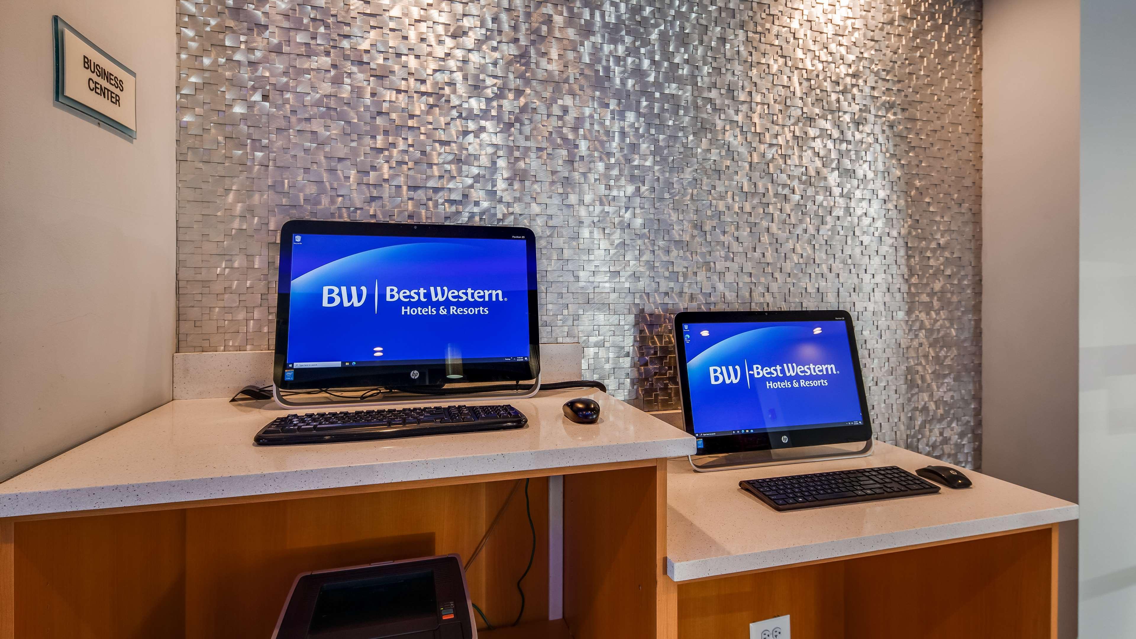 Best Western Plus Hyde Park Chicago Hotel Bagian luar foto