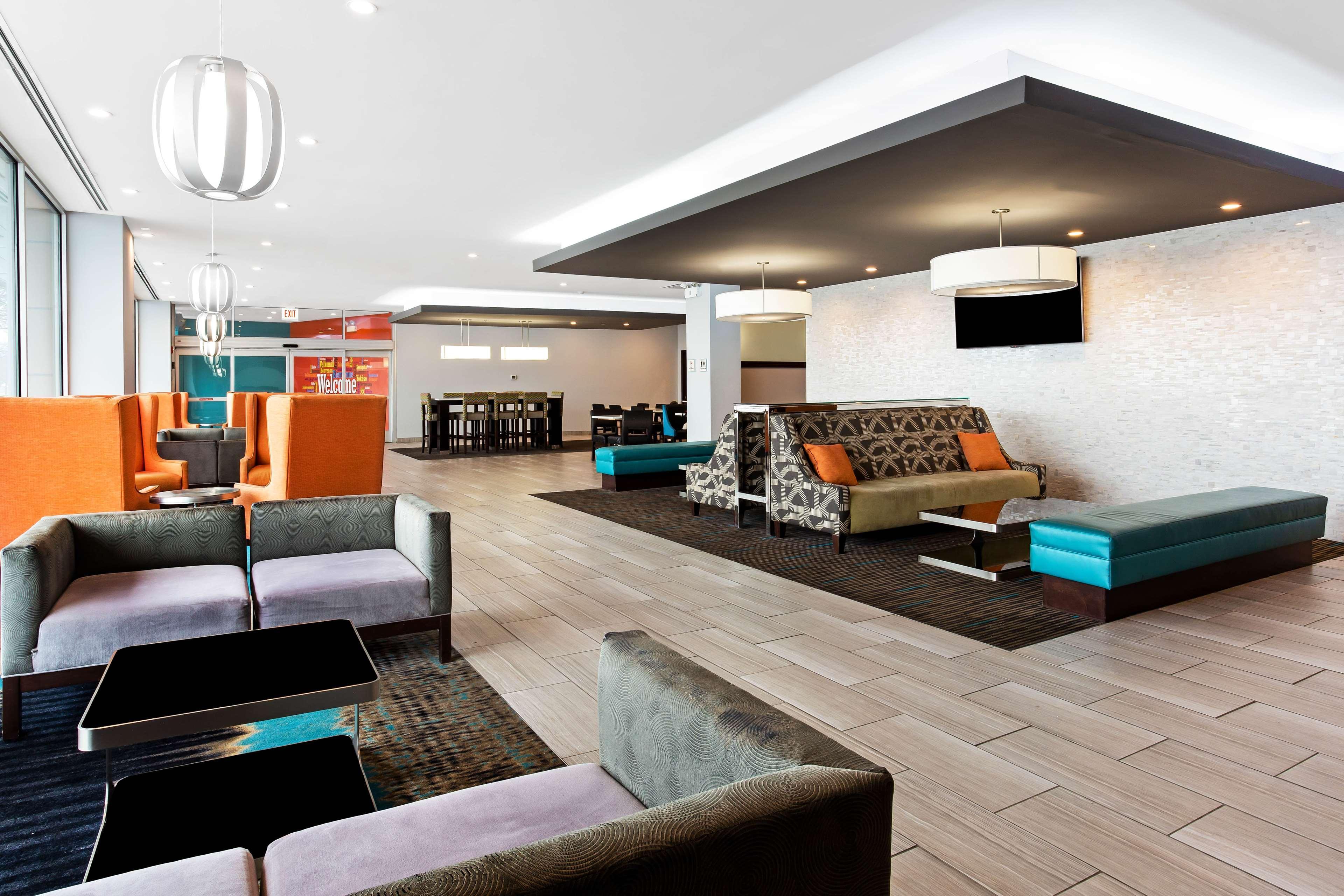 Best Western Plus Hyde Park Chicago Hotel Bagian luar foto