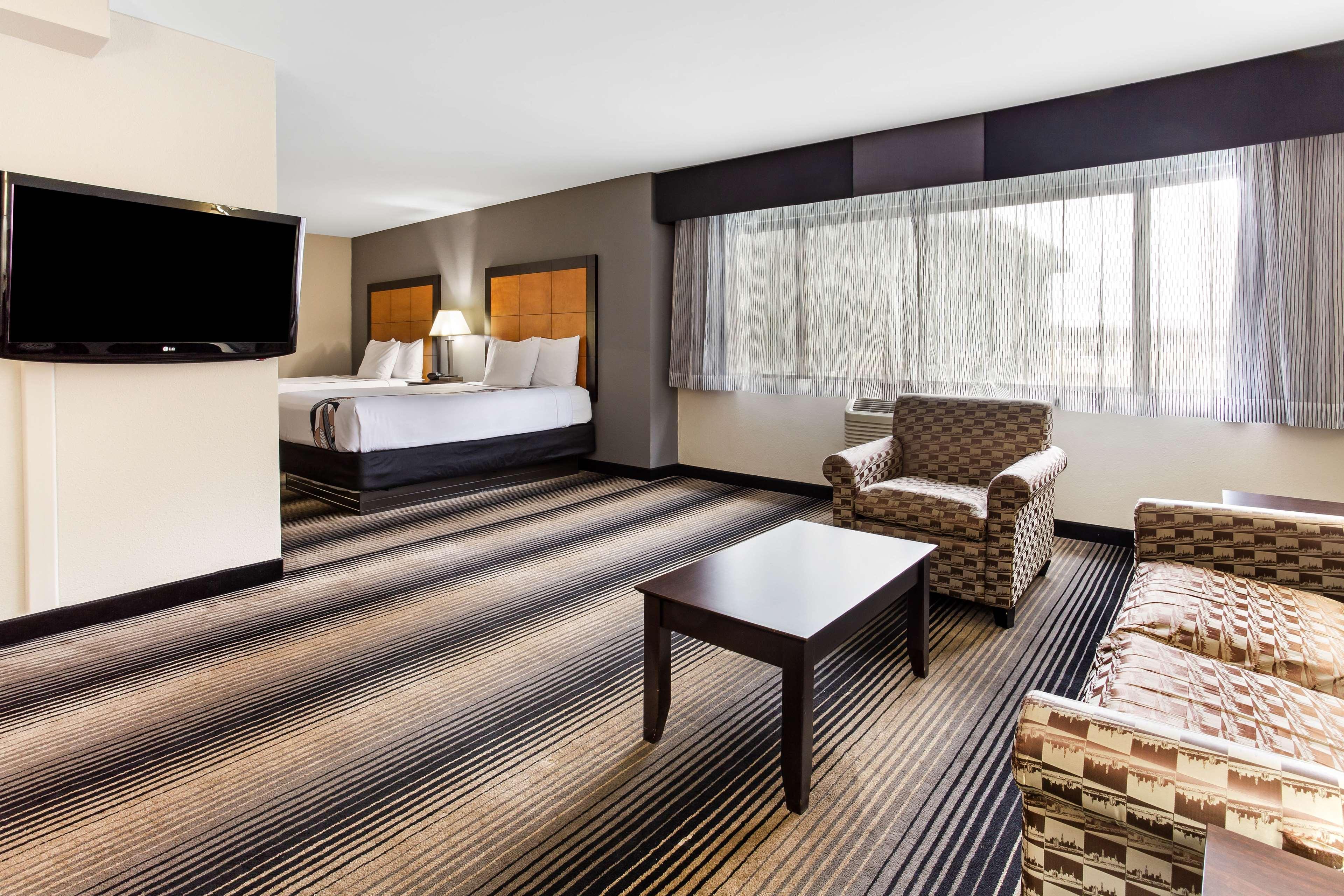 Best Western Plus Hyde Park Chicago Hotel Bagian luar foto